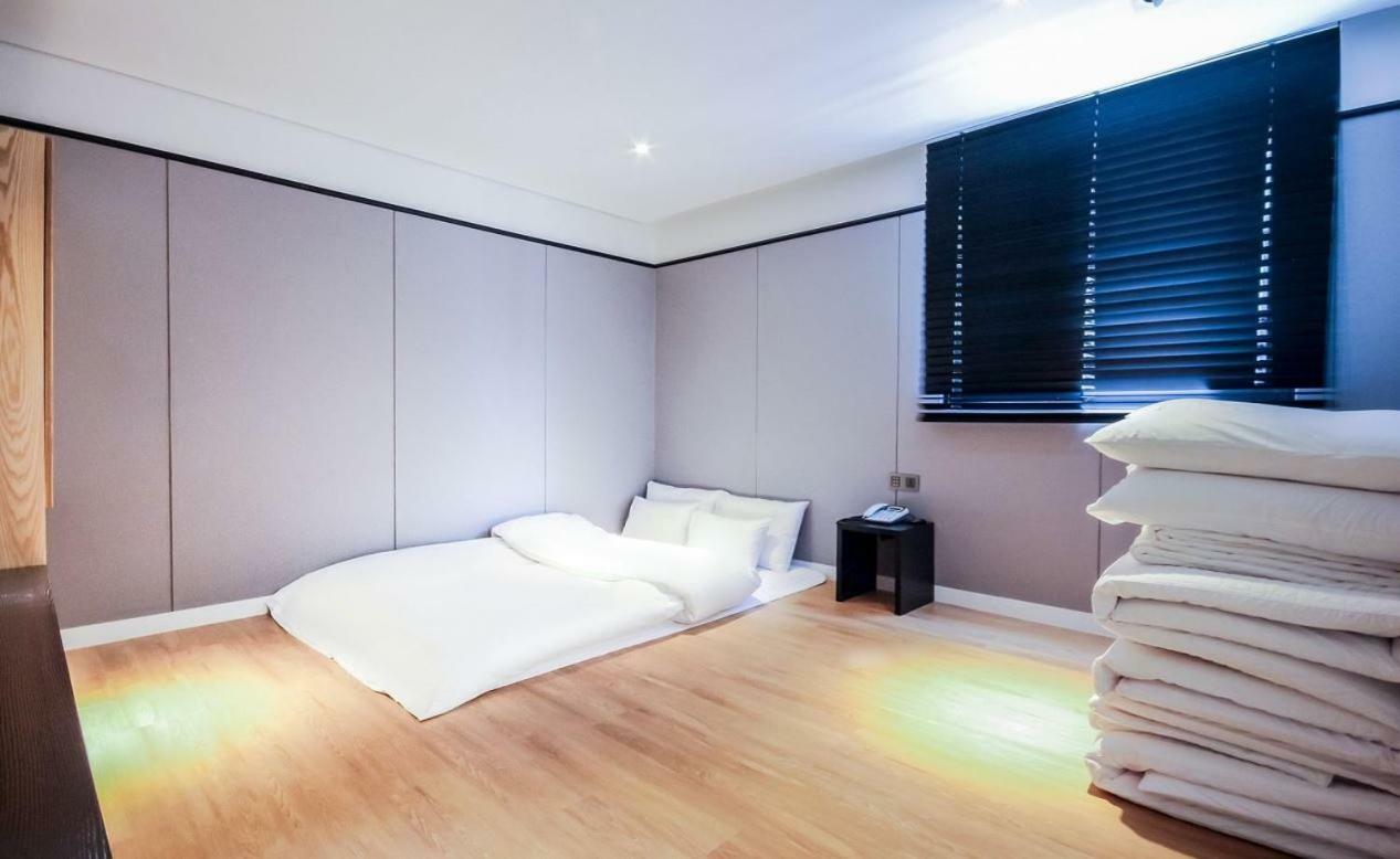 Brown Dot Hotel Hangnam Tongyeong Eksteriør bilde